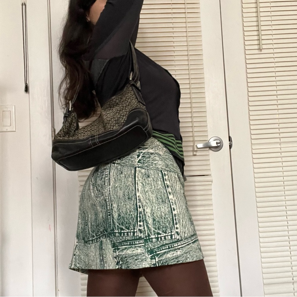 Screen printed mini skirt size 8